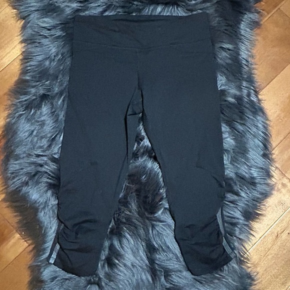 LULULEMON Run For Your Life Crop Mesh Ruffle Leggings Size 4 - Picture 3 of 5